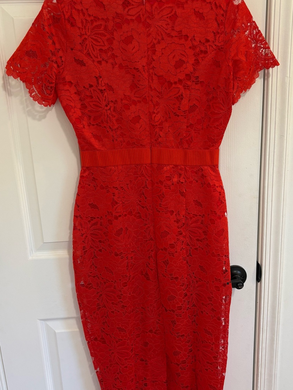 Alexia Admor Red Lace Midi Dress- size 4 - Picture 3 of 5